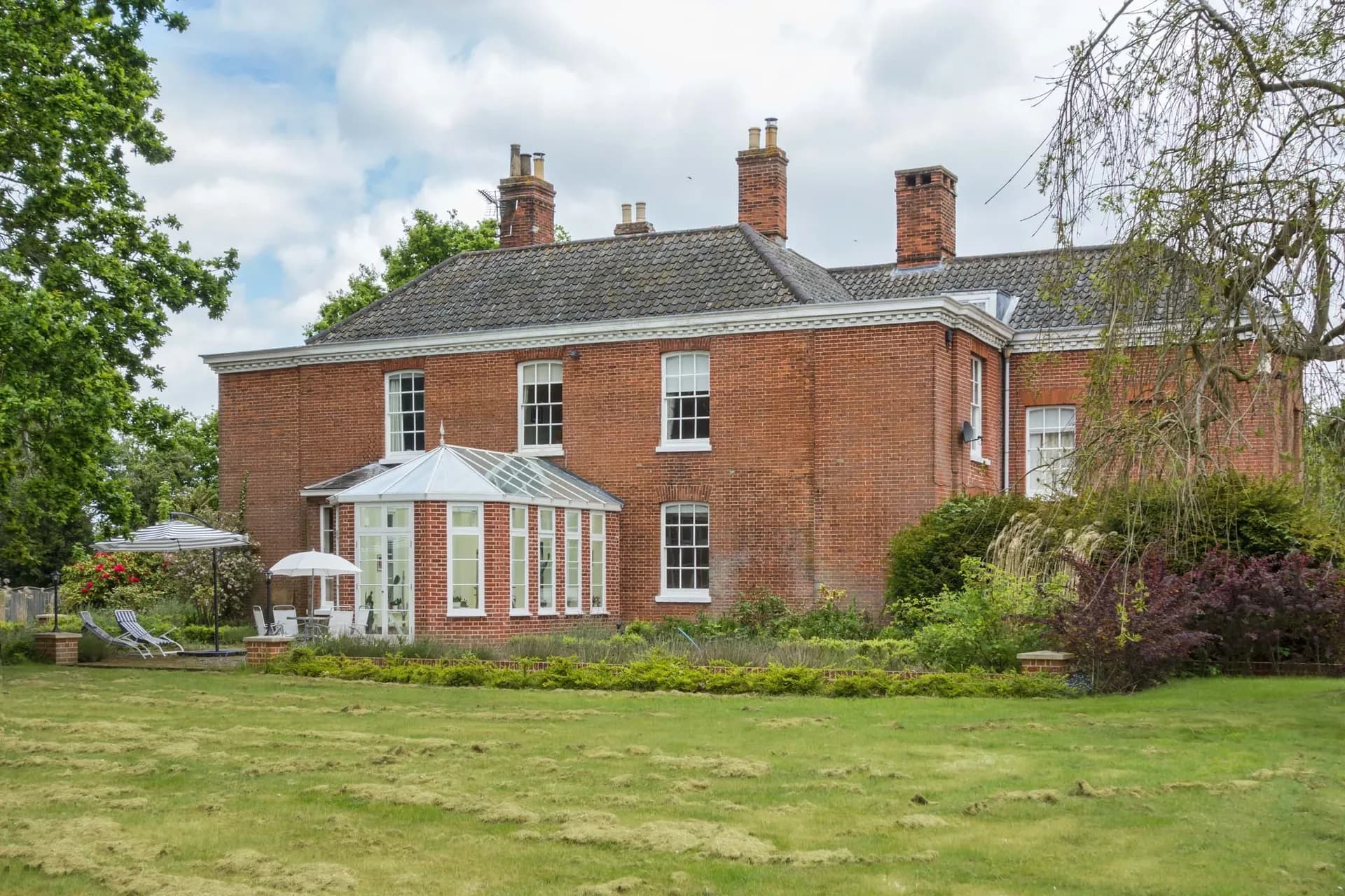 Lingwood Hall exterior