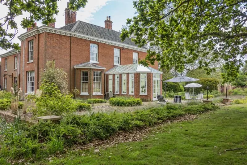 Lingwood Hall front aspect