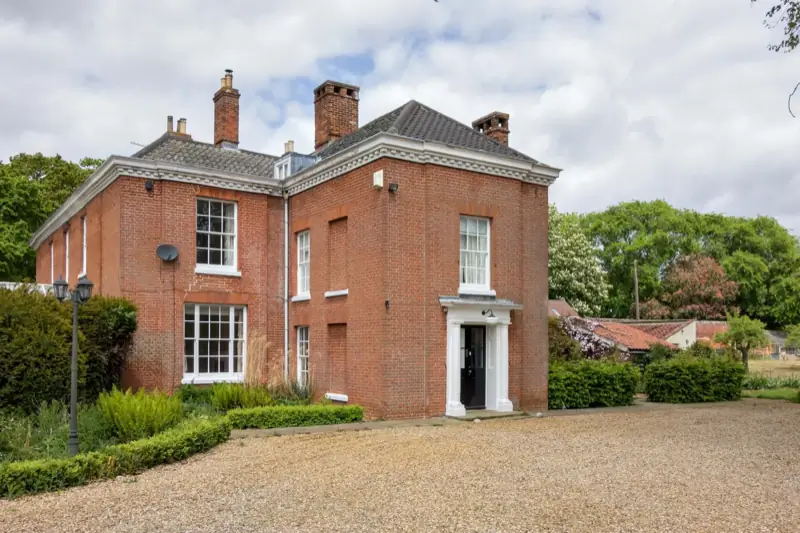 Lingwood Hall side elevation